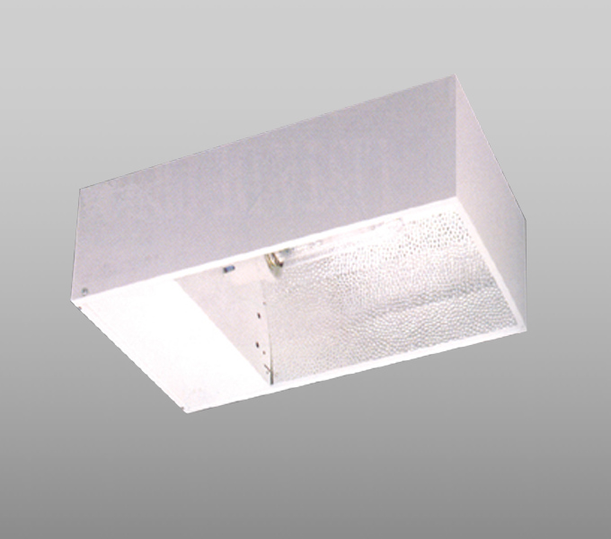 Industrial luminaire for discharge lamps